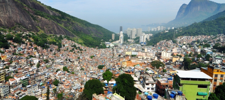 Das Rio De Janeiro Slum Wallpaper 720x320
