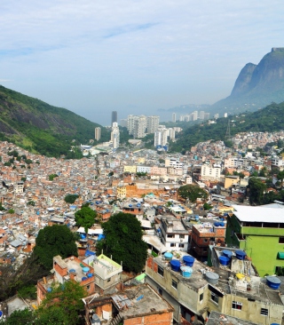 Rio De Janeiro Slum - Obrázkek zdarma pro 176x220