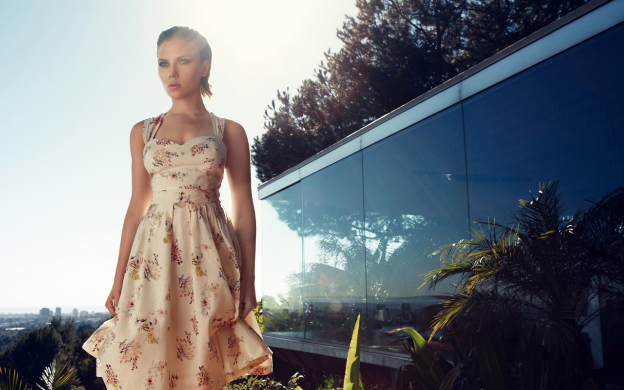 Screenshot №1 pro téma Scarlett Johansson In Sun Lights 1280x800