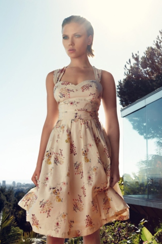 Scarlett Johansson In Sun Lights screenshot #1 320x480