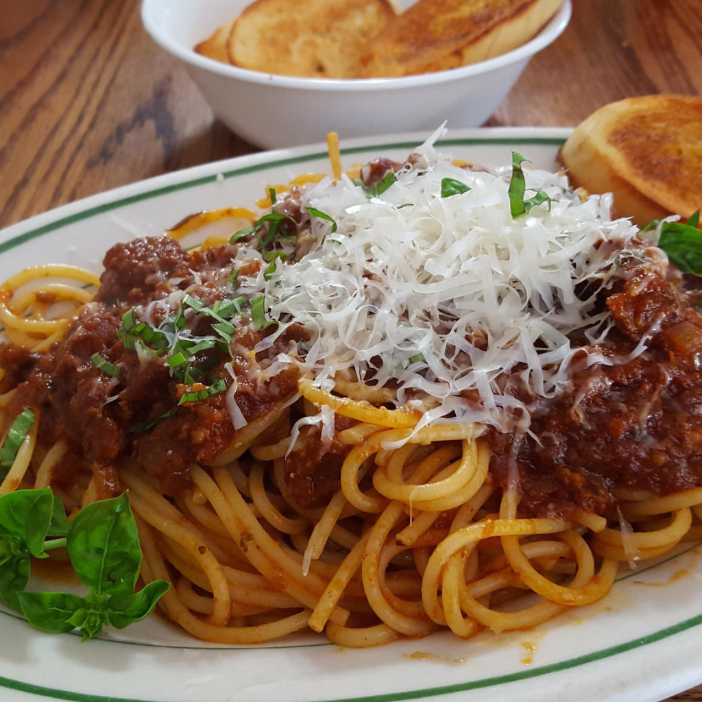 Das Spaghetti bolognese Wallpaper 1024x1024