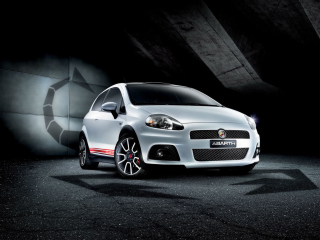 Das Fiat Grande Punto Abarth Wallpaper 320x240