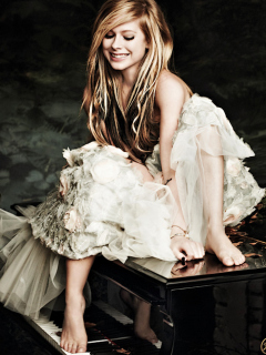 Avril Lavigne wallpaper 240x320