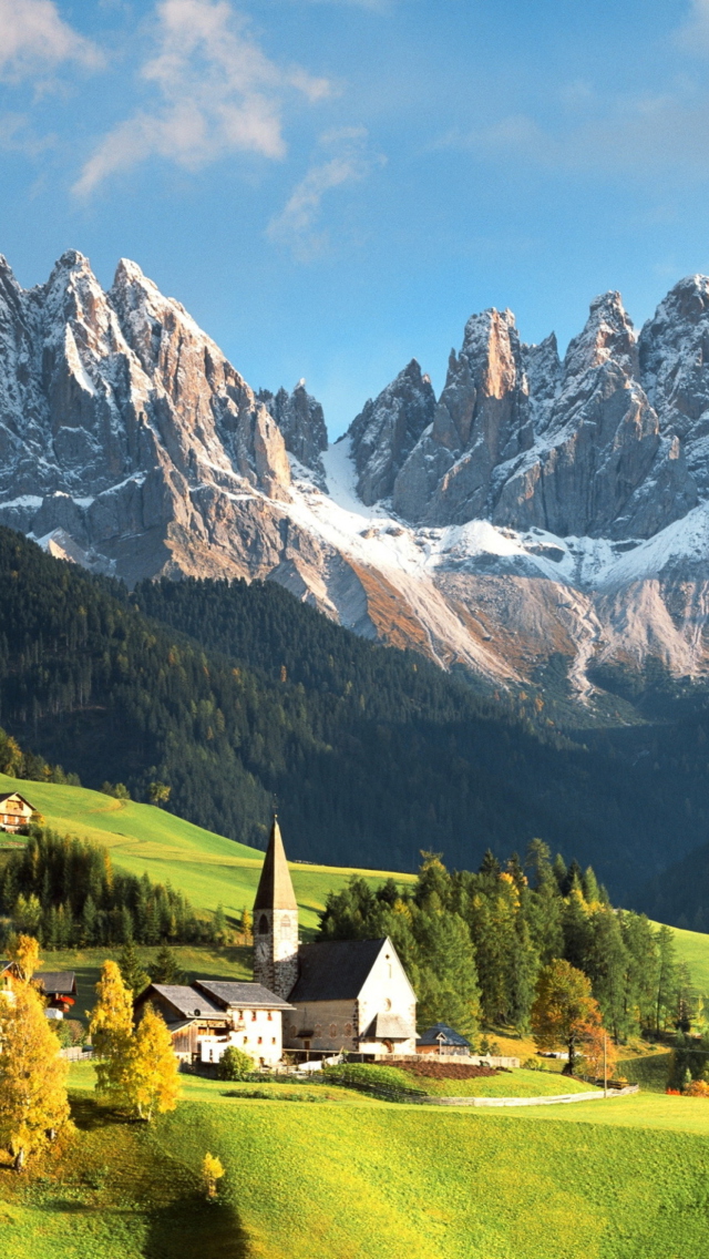 House In Italian Alps wallpaper 640x1136