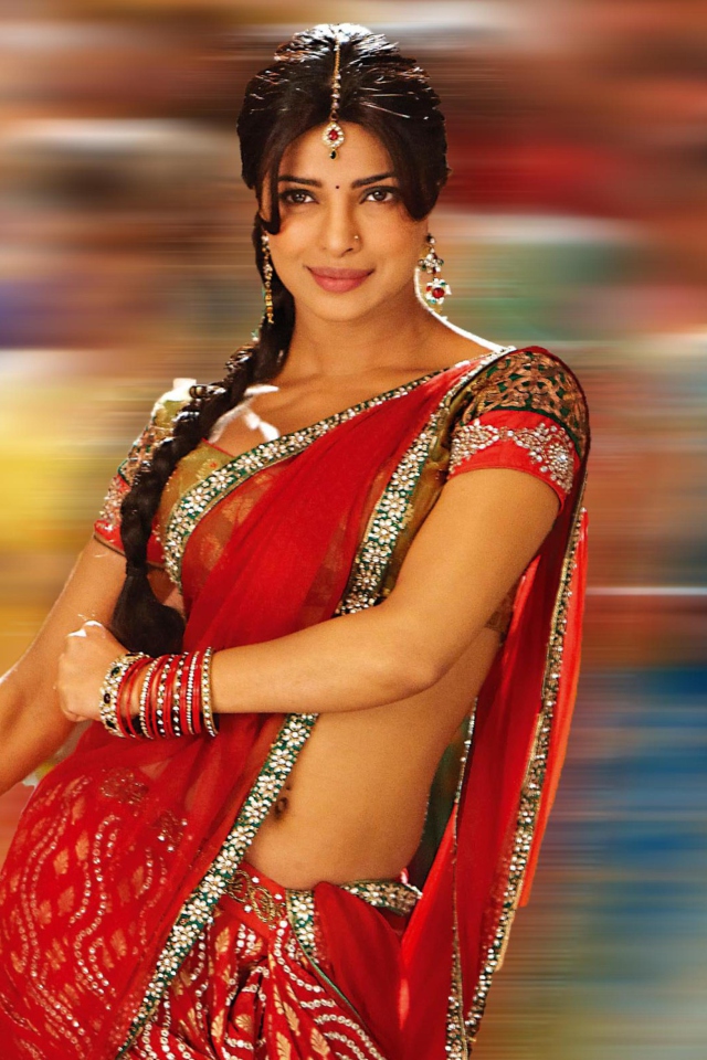 Fondo de pantalla Priyanka Chopra In Saree 640x960