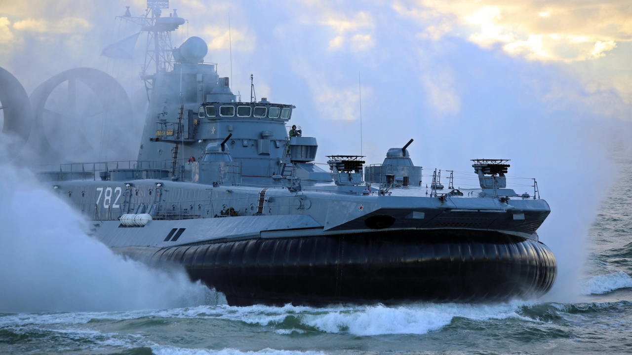 Zubr Air cushioned landing craft wallpaper 1280x720