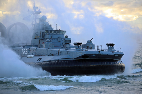 Zubr Air cushioned landing craft wallpaper 480x320