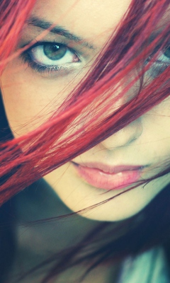 Redhead And Green Eyes screenshot #1 240x400
