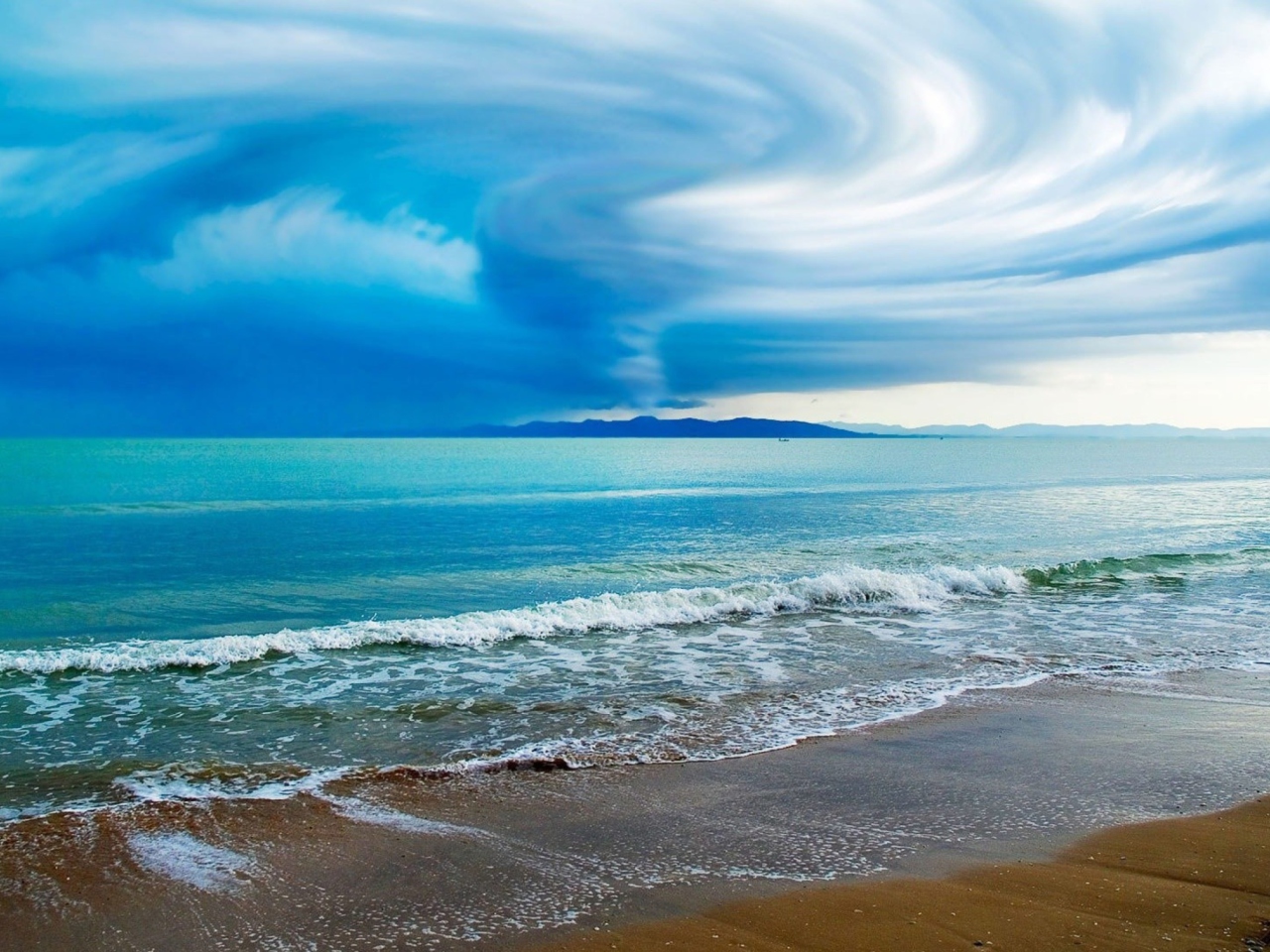 Fondo de pantalla Blue Storm And Sea 1280x960