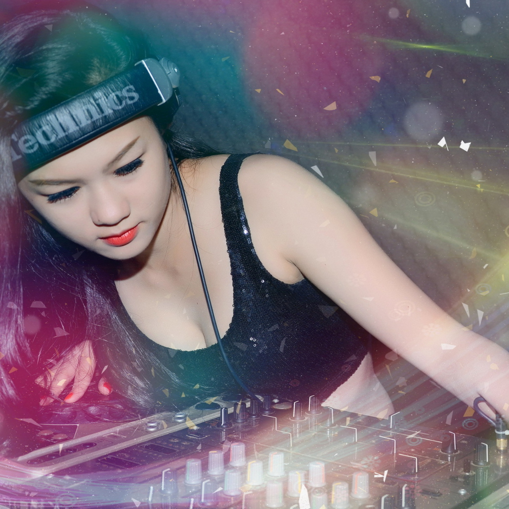 Das Asian Dj Girl Wallpaper 1024x1024