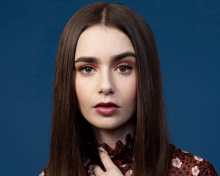 Lily Collins wallpaper 220x176
