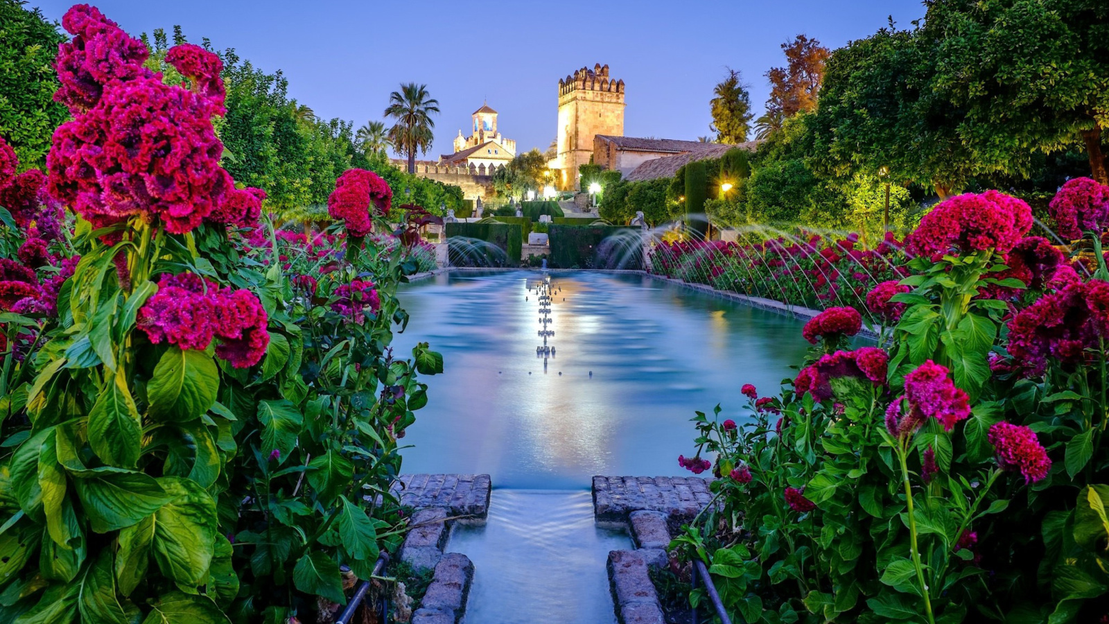 Sfondi Palace in Cordoba, Andalusia, Spain 1600x900