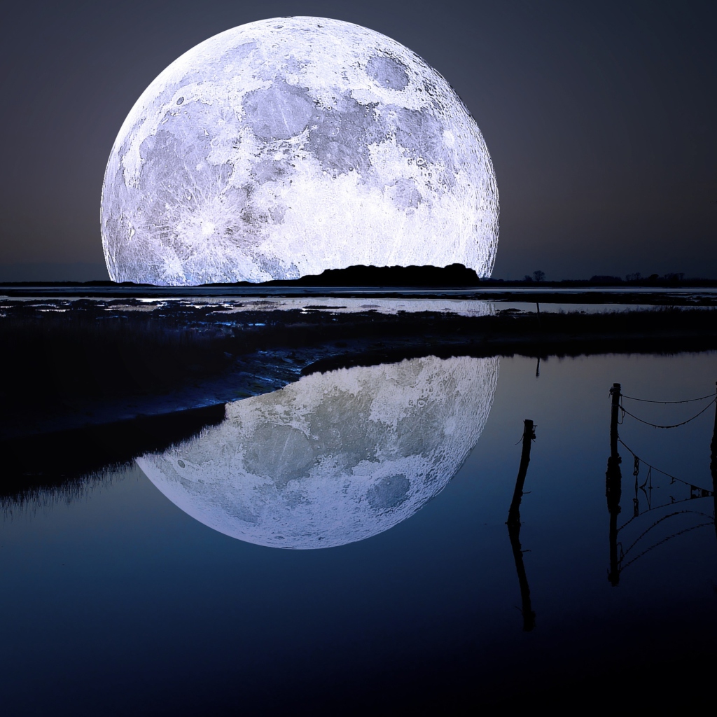 Fondo de pantalla Full Moon 1024x1024