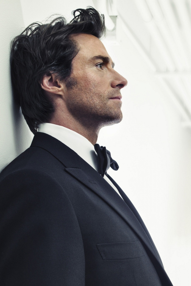 Fondo de pantalla Hugh Jackman As James Bond 640x960