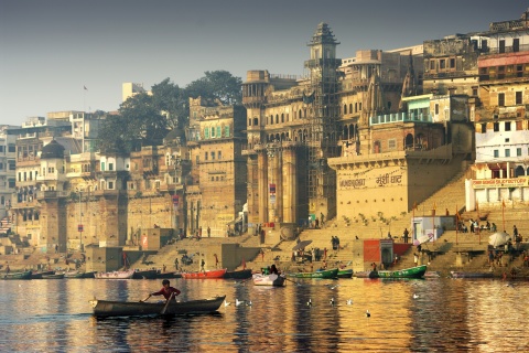 Das Varanasi City in India Wallpaper 480x320