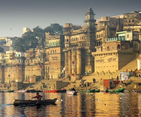 Обои Varanasi City in India 480x400