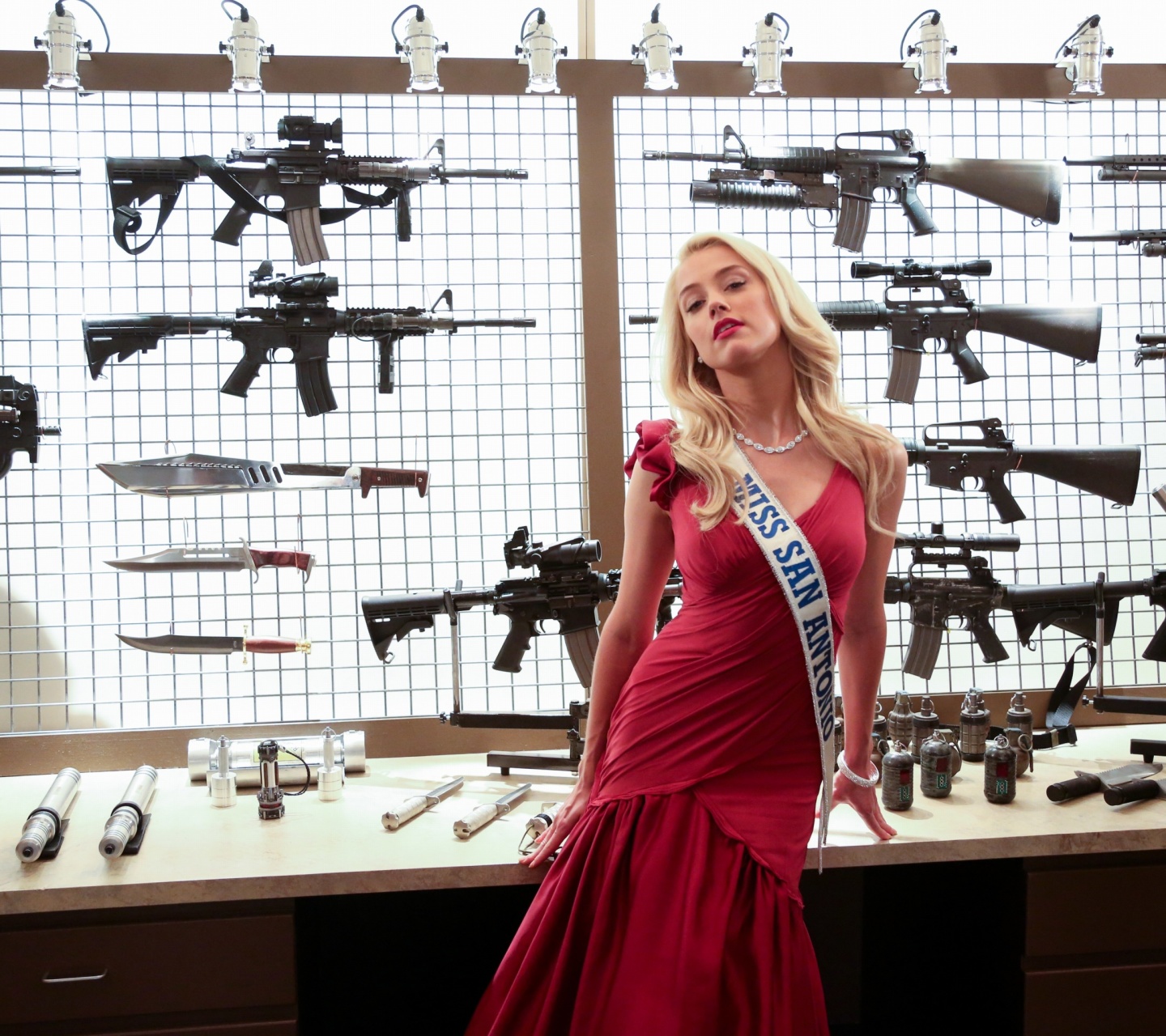 Sfondi Machete Kills with Amber Heard 1440x1280