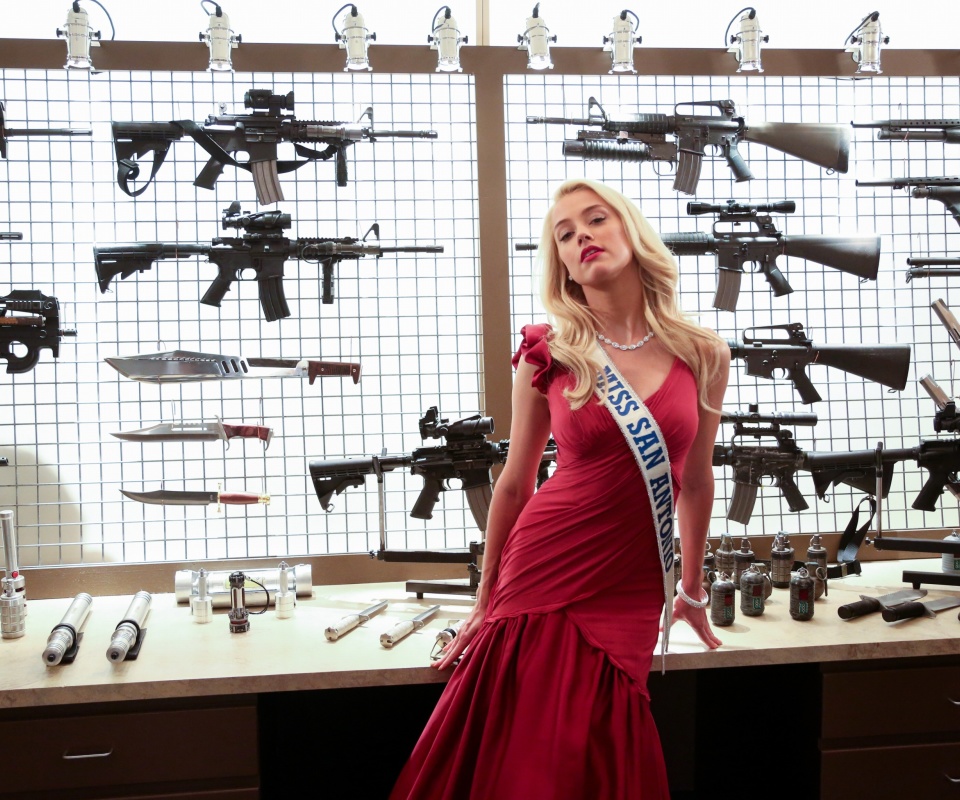 Machete Kills with Amber Heard screenshot #1 960x800
