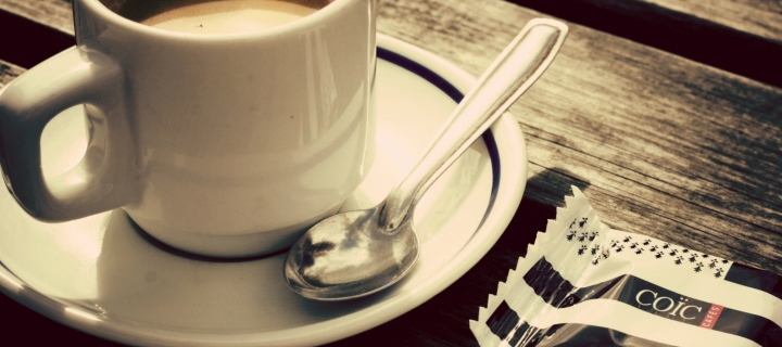 Fondo de pantalla Biscuit And Coffee Cup 720x320
