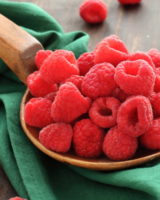 Beautiful raspberry Background for 240x320