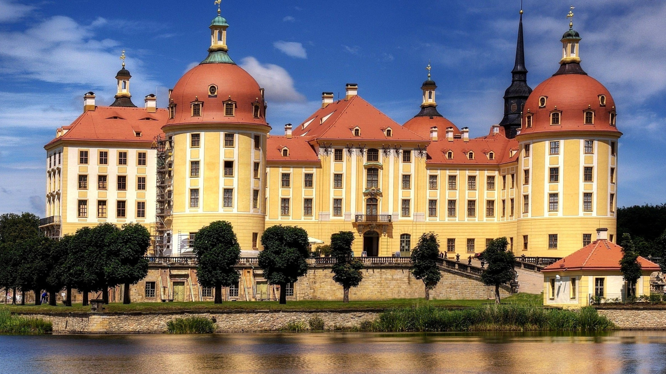 Fondo de pantalla Moritzburg Castle in Saxony 1366x768