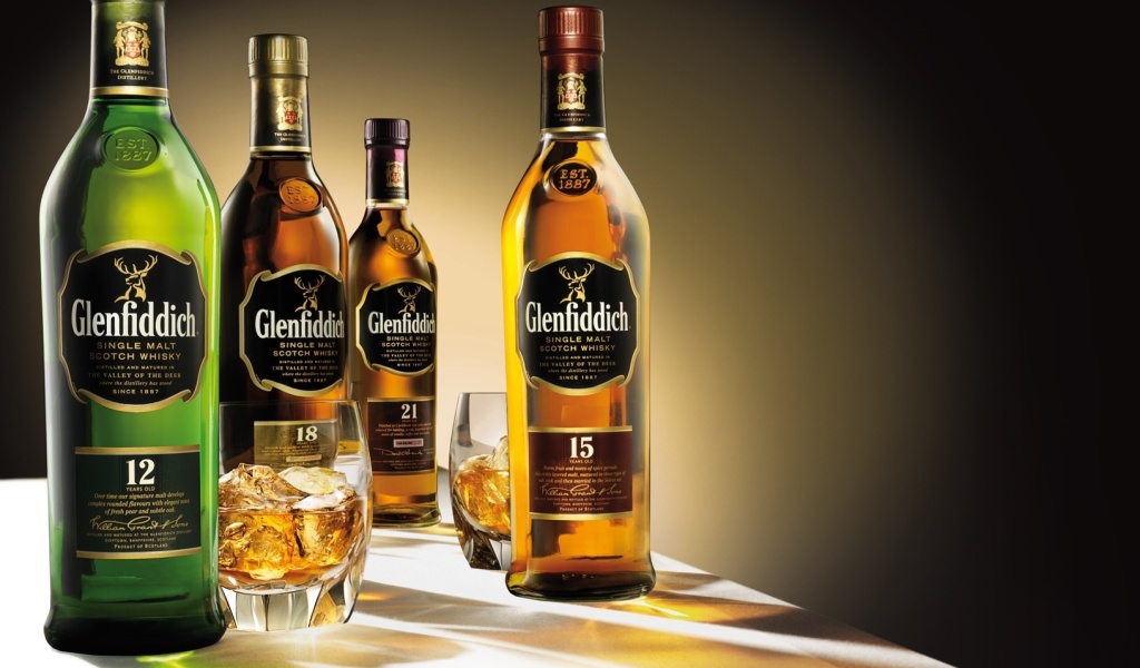 Das Glenfiddich special reserve 12 yo single malt scotch whiskey Wallpaper 1024x600