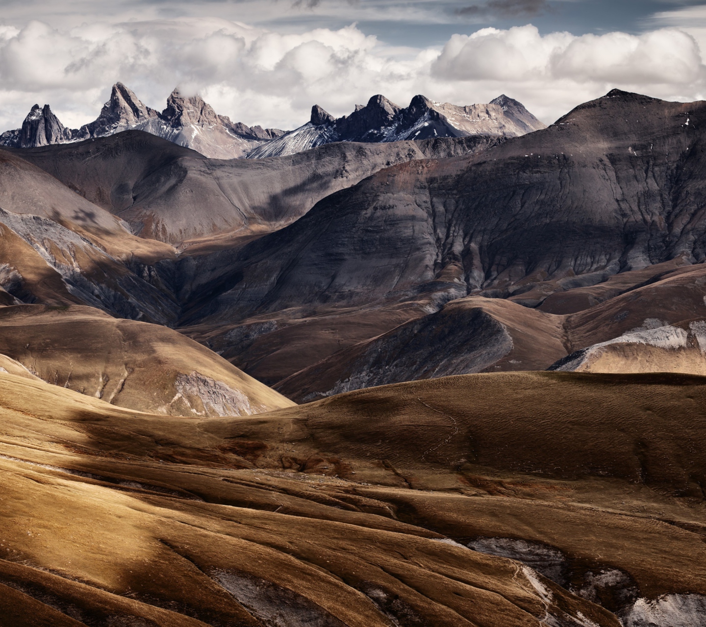 Fondo de pantalla French Mountains 1440x1280