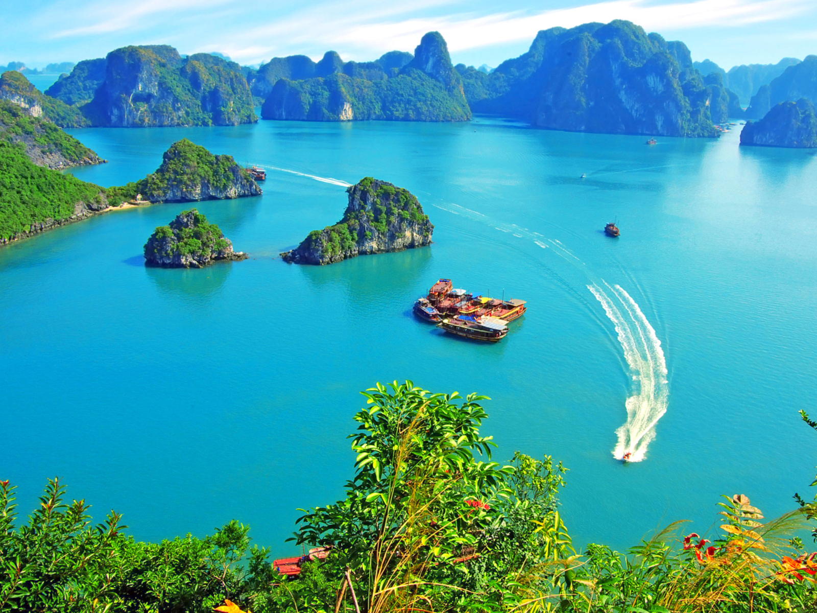 Vietnam, Halong Bay screenshot #1 1600x1200