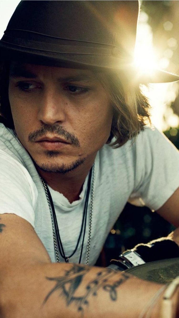 Das Johnny Depp Sunset Portrait Wallpaper 750x1334