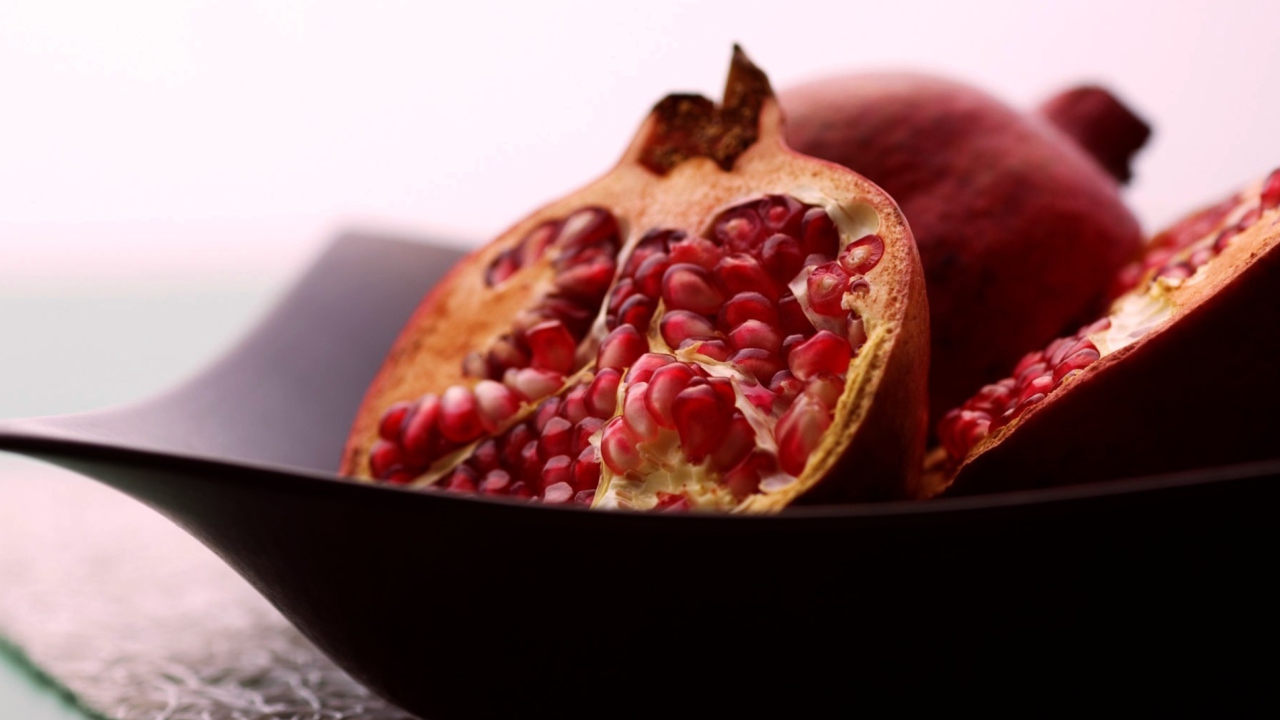 Fondo de pantalla Pomegranate 1280x720