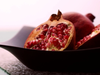 Pomegranate wallpaper 320x240