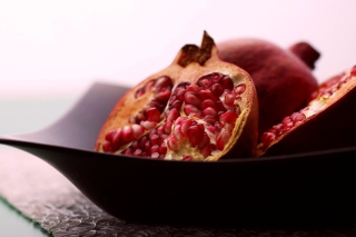 Free Pomegranate Picture for Android, iPhone and iPad