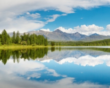 Lake And Mountain screenshot #1 220x176