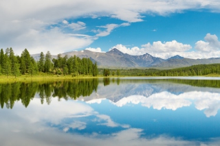Lake And Mountain - Obrázkek zdarma pro Samsung Galaxy S3