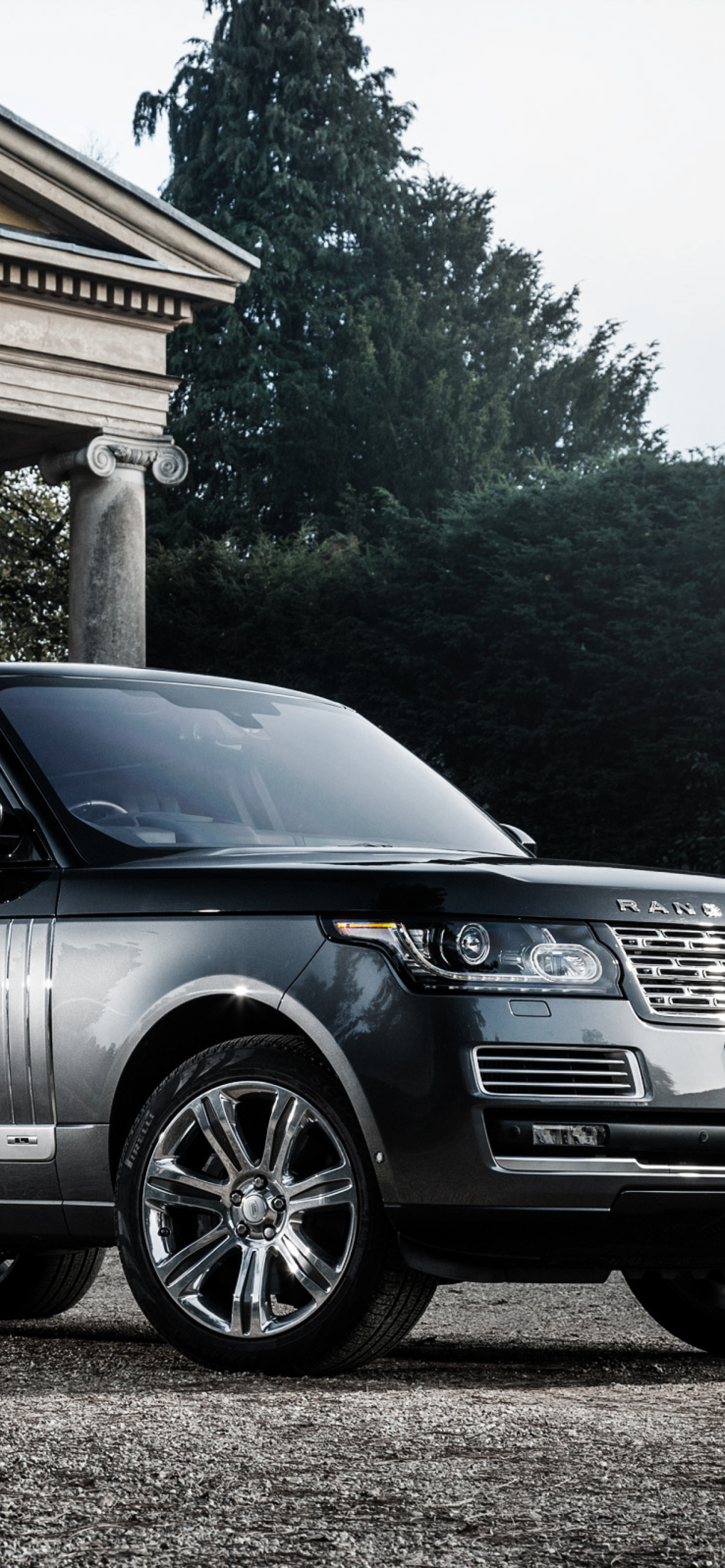 Range Rover Vogue wallpaper 1170x2532