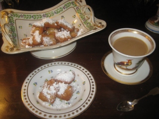 Das Café Au Lait Beignets Wallpaper 320x240