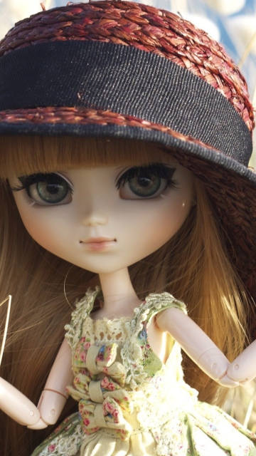 Das Pretty Doll In Hat Wallpaper 360x640