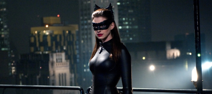Fondo de pantalla Anne Hathaway Catwoman Dark Knight Rises 720x320