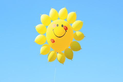 Das Happy Balloon Wallpaper 480x320