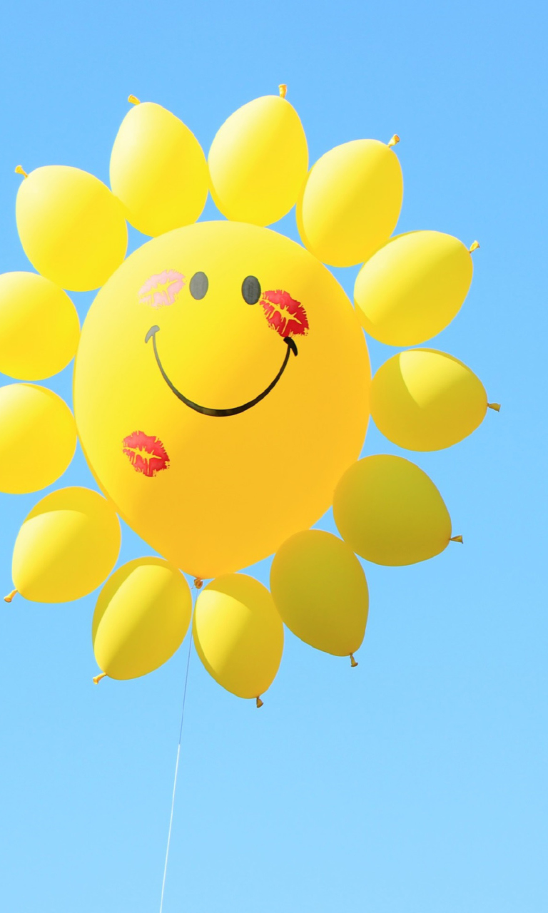 Das Happy Balloon Wallpaper 768x1280