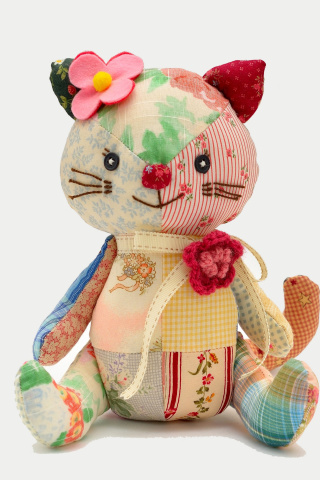 Sfondi Plush Kitten 320x480