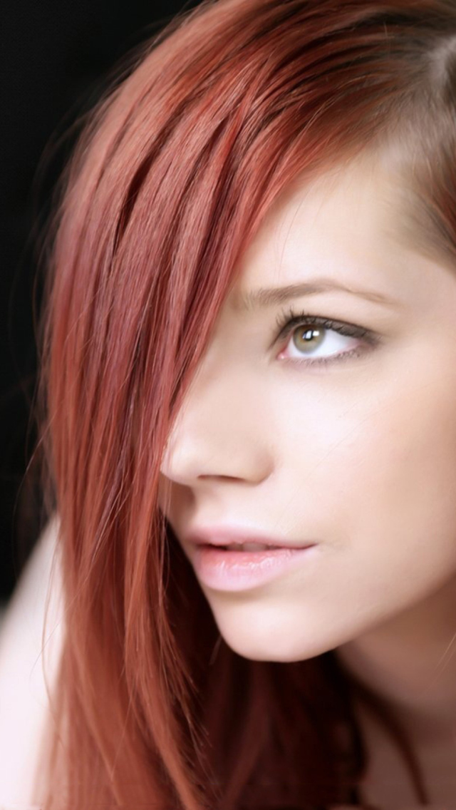 Redhead Girl screenshot #1 640x1136