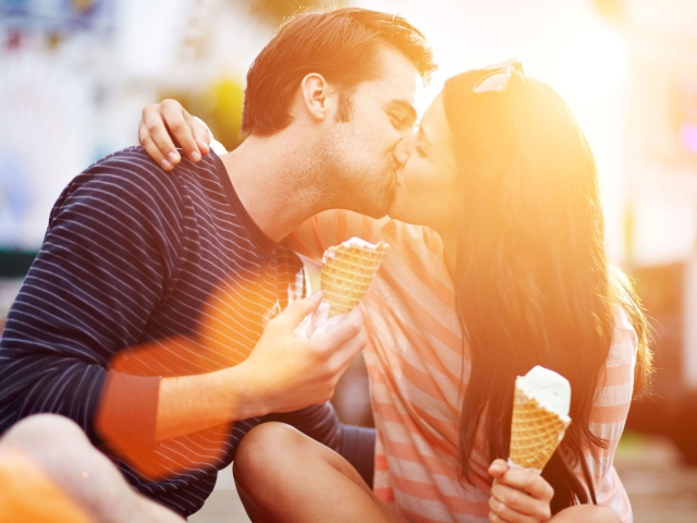 Ice Cream Kiss screenshot #1 640x480