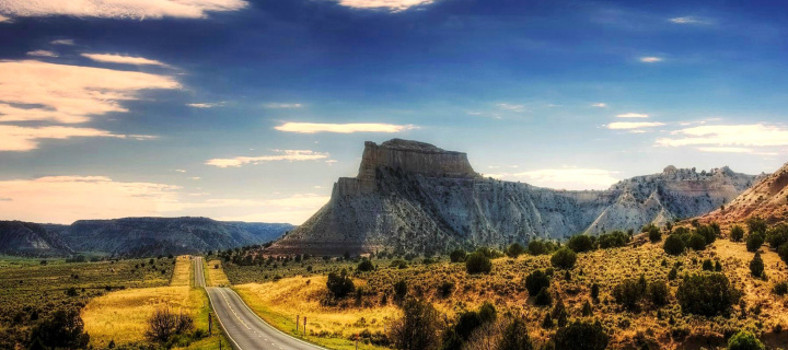 Sfondi Landscape with great Rock 720x320