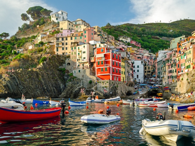 Fondo de pantalla Riomaggiore Cinque Terre 640x480