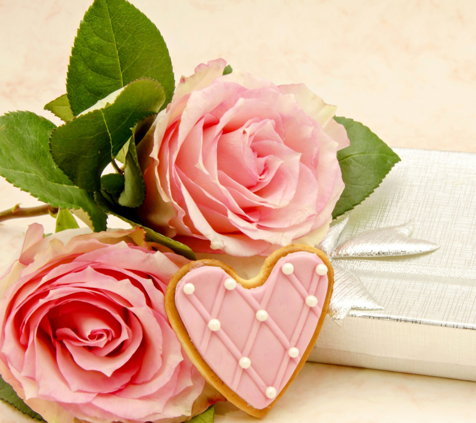 Pink roses and delicious heart screenshot #1 960x854