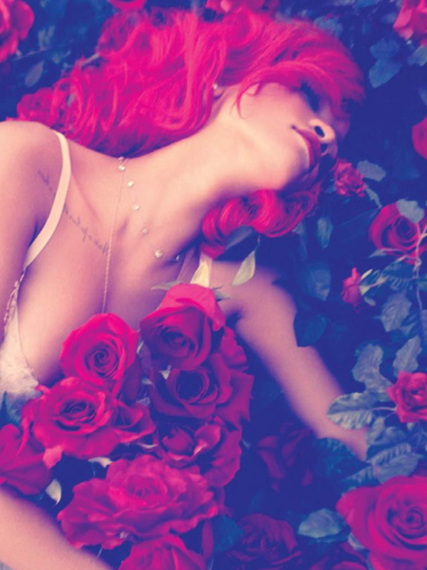 Sfondi Rihanna's Roses 480x640