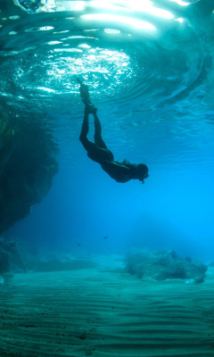 Das Scuba Diving Wallpaper 240x400