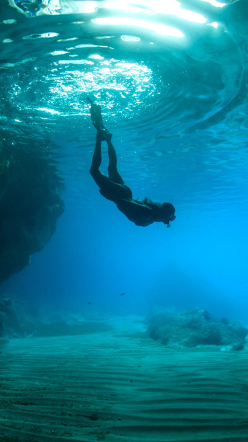 Das Scuba Diving Wallpaper 360x640