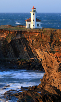 Обои Cape Arago Lighthouse 240x400